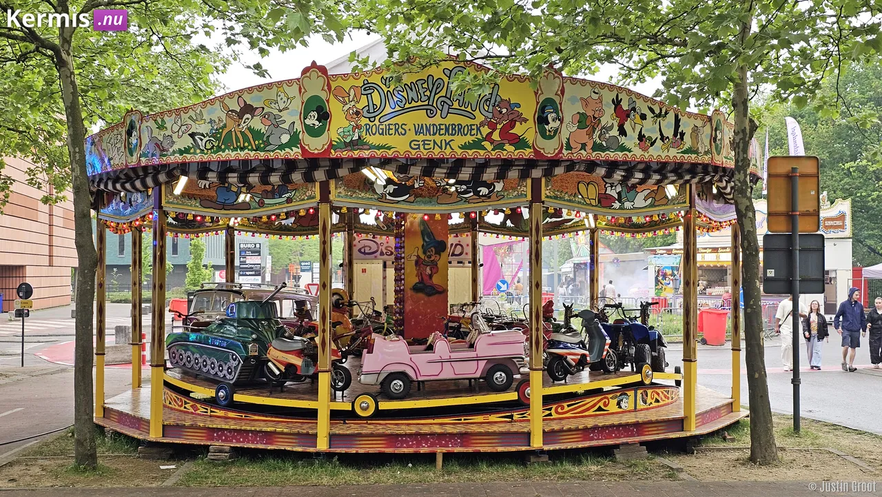 1 Mei Kermis Genk Belgie 2025