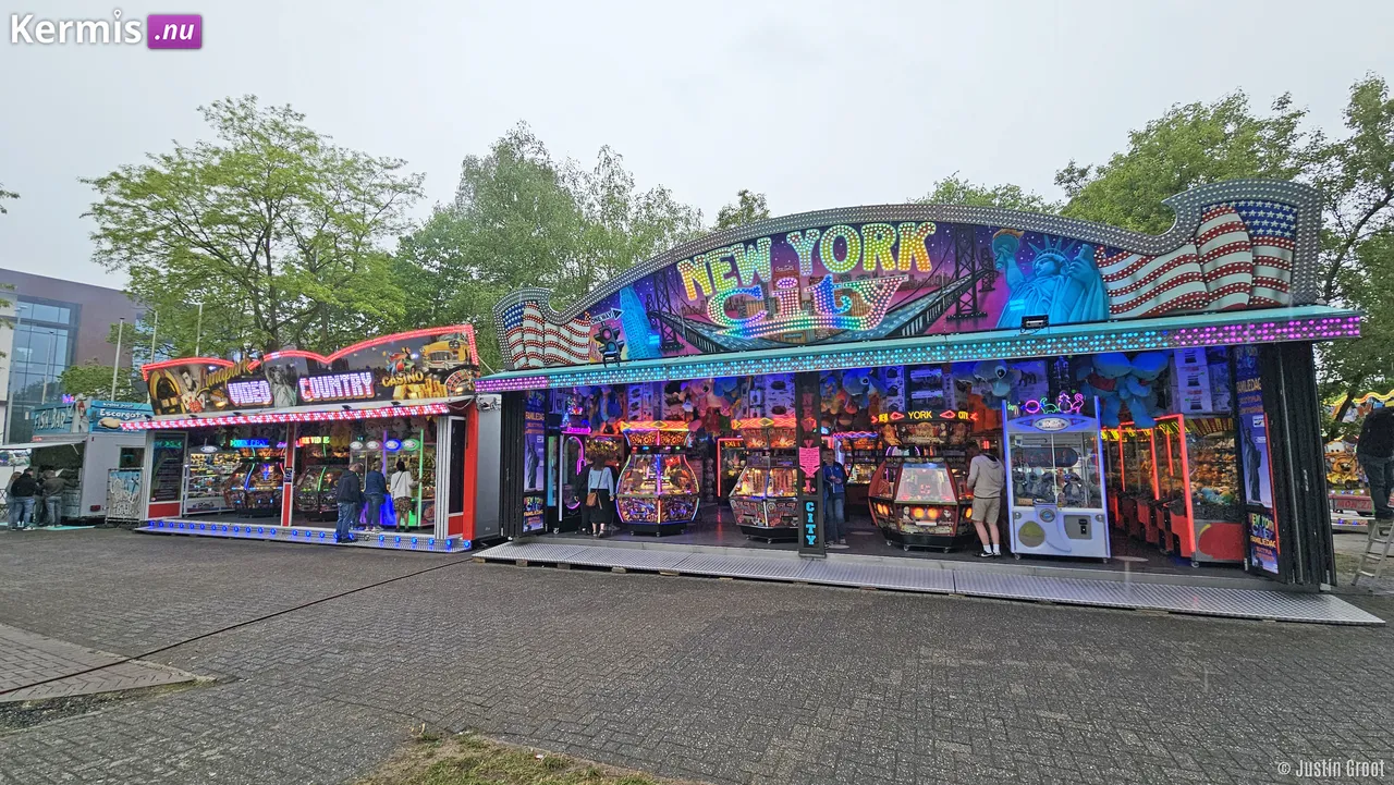 1 Mei Kermis Genk Belgie 2025