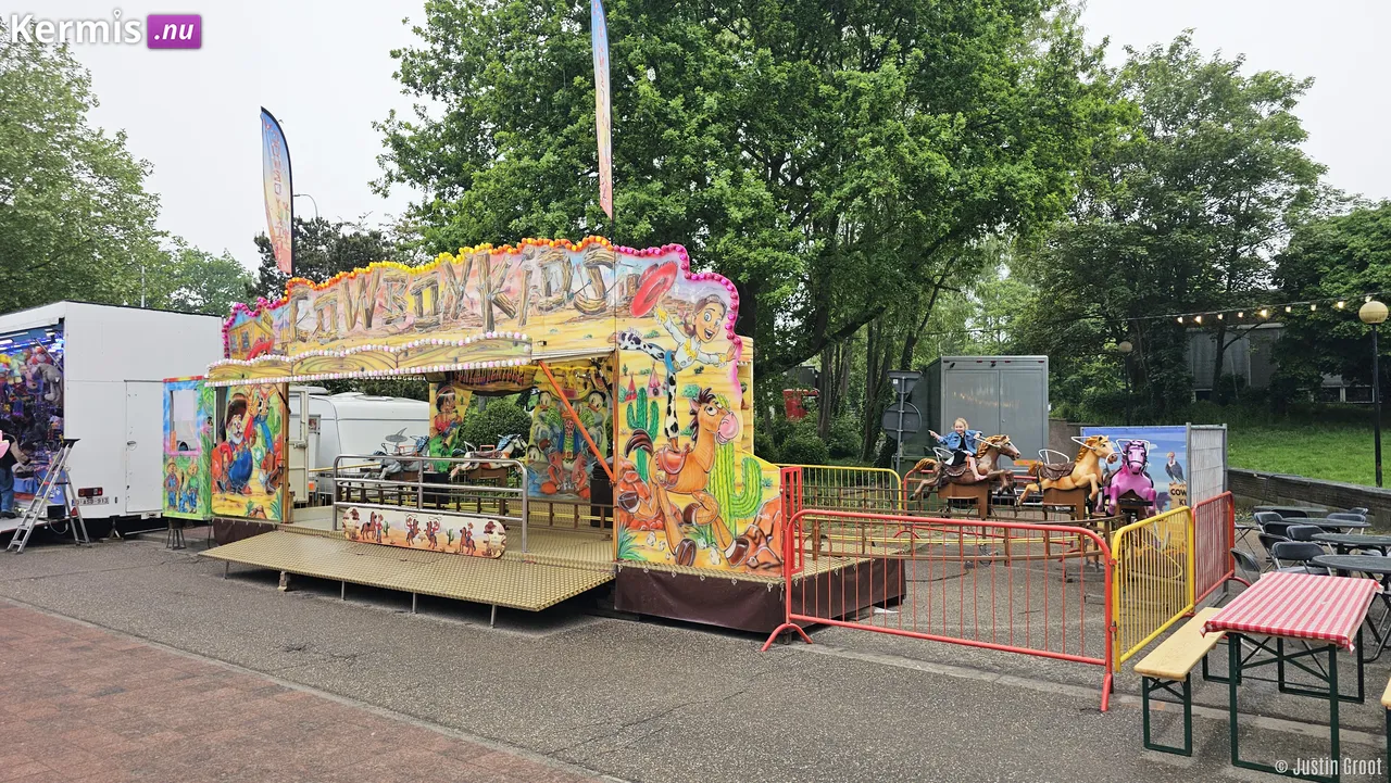 1 Mei Kermis Genk Belgie 2025