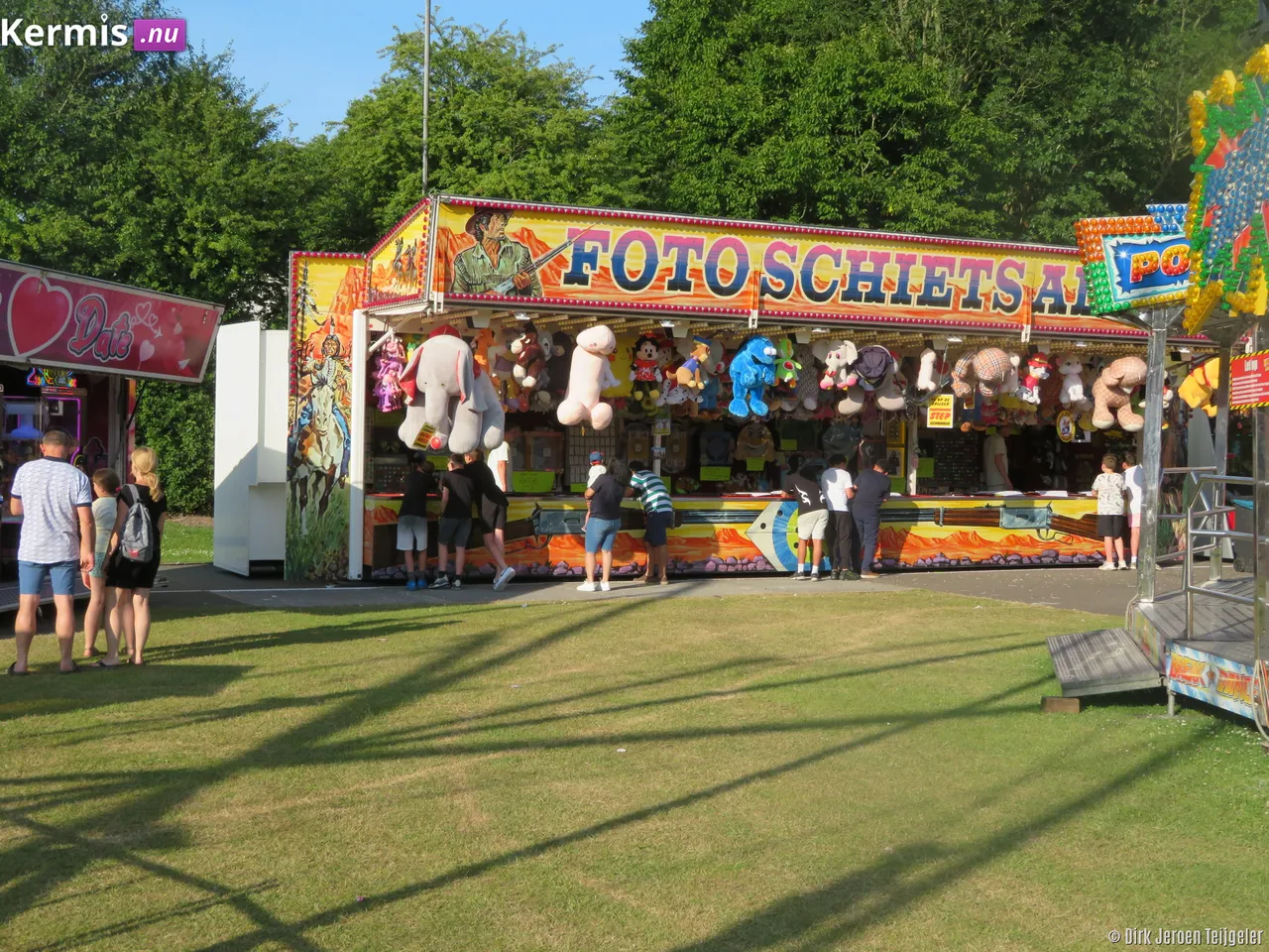 Kermis Nieuw Vennep 2025