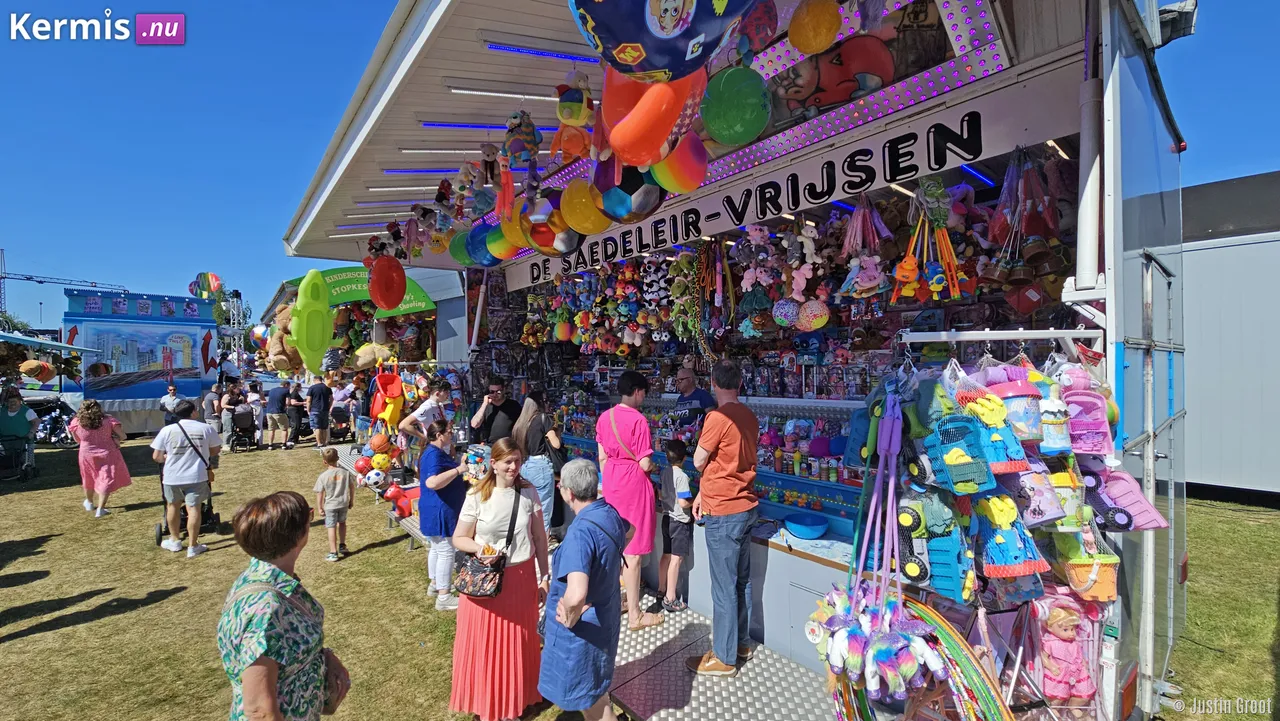 Kermis Lutlommel Belgie 2025