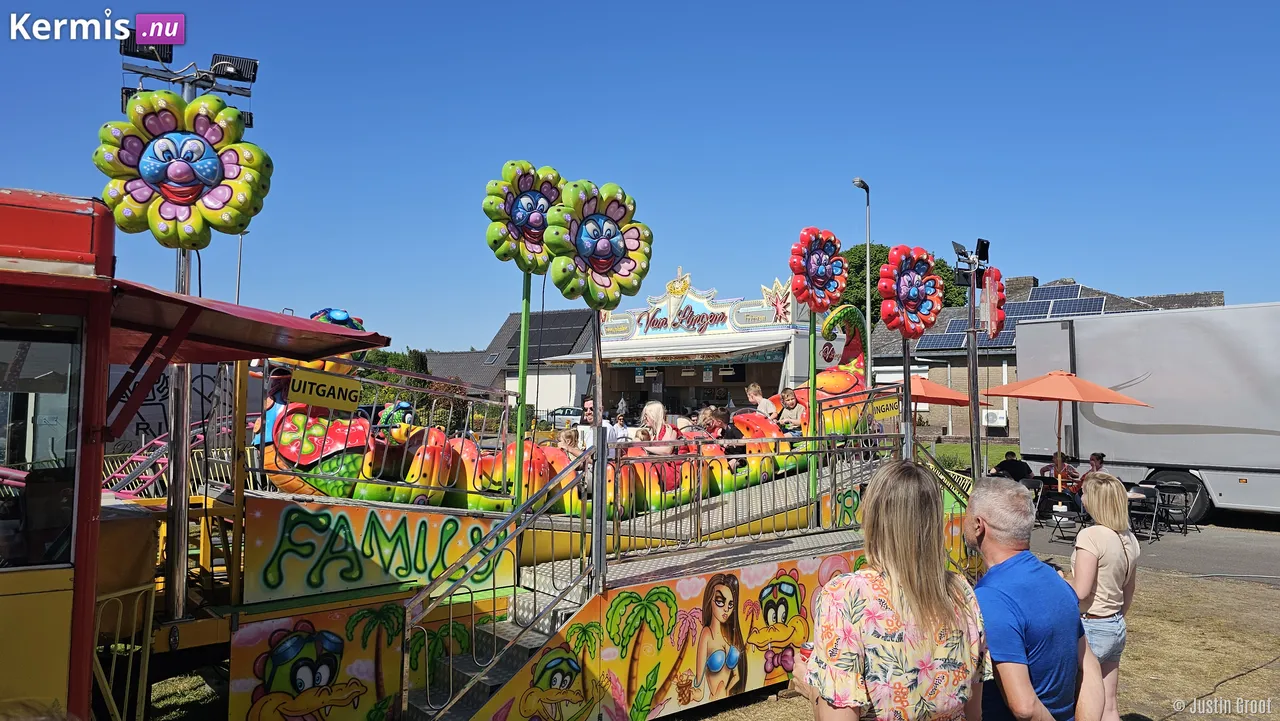 Kermis Lutlommel Belgie 2025