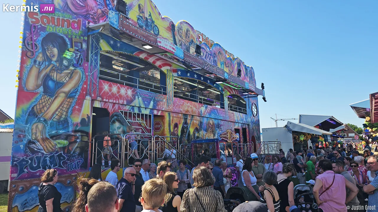 Kermis Lutlommel Belgie 2025