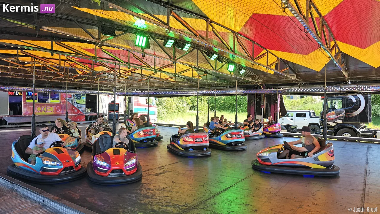 Kermis Lutlommel Belgie 2025