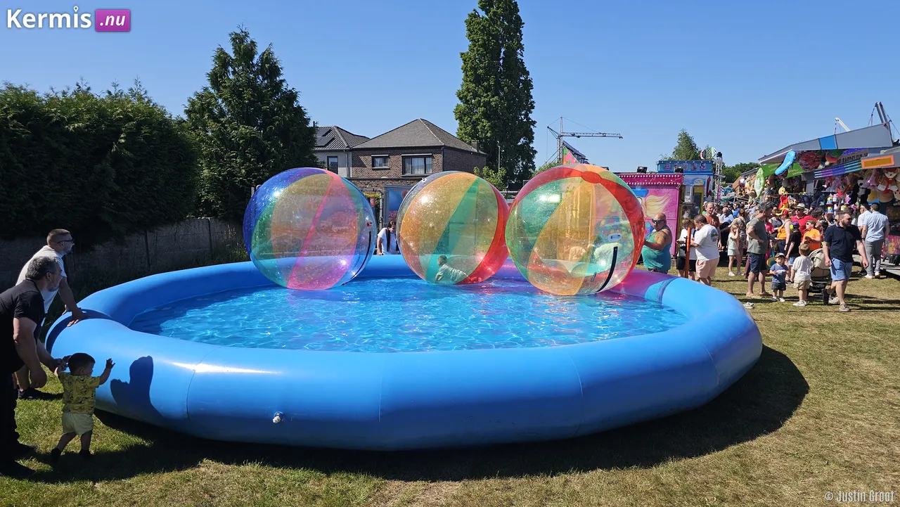 Kermis Lutlommel Belgie 2025