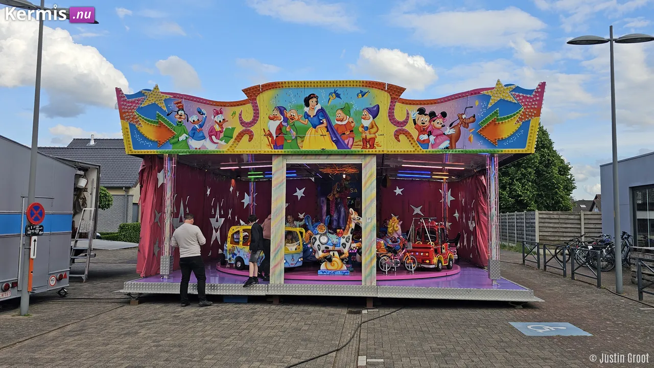 Kermis Neerpelt Boseind Belgie 2025