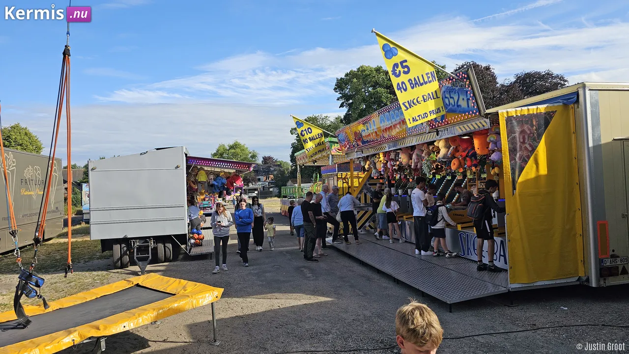 Kermis Lommel Kerkhoven Belgie 2025