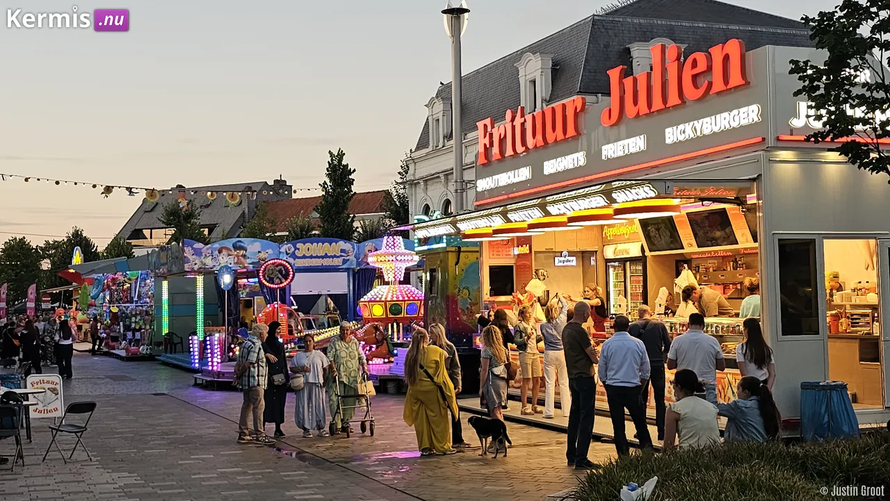 Kermis Lommel Belgie 2025