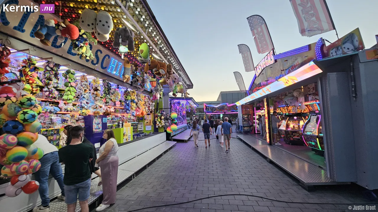 Kermis Lommel Belgie 2025