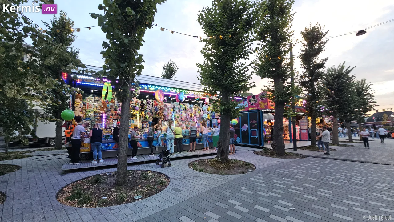 Kermis Lommel Belgie 2025