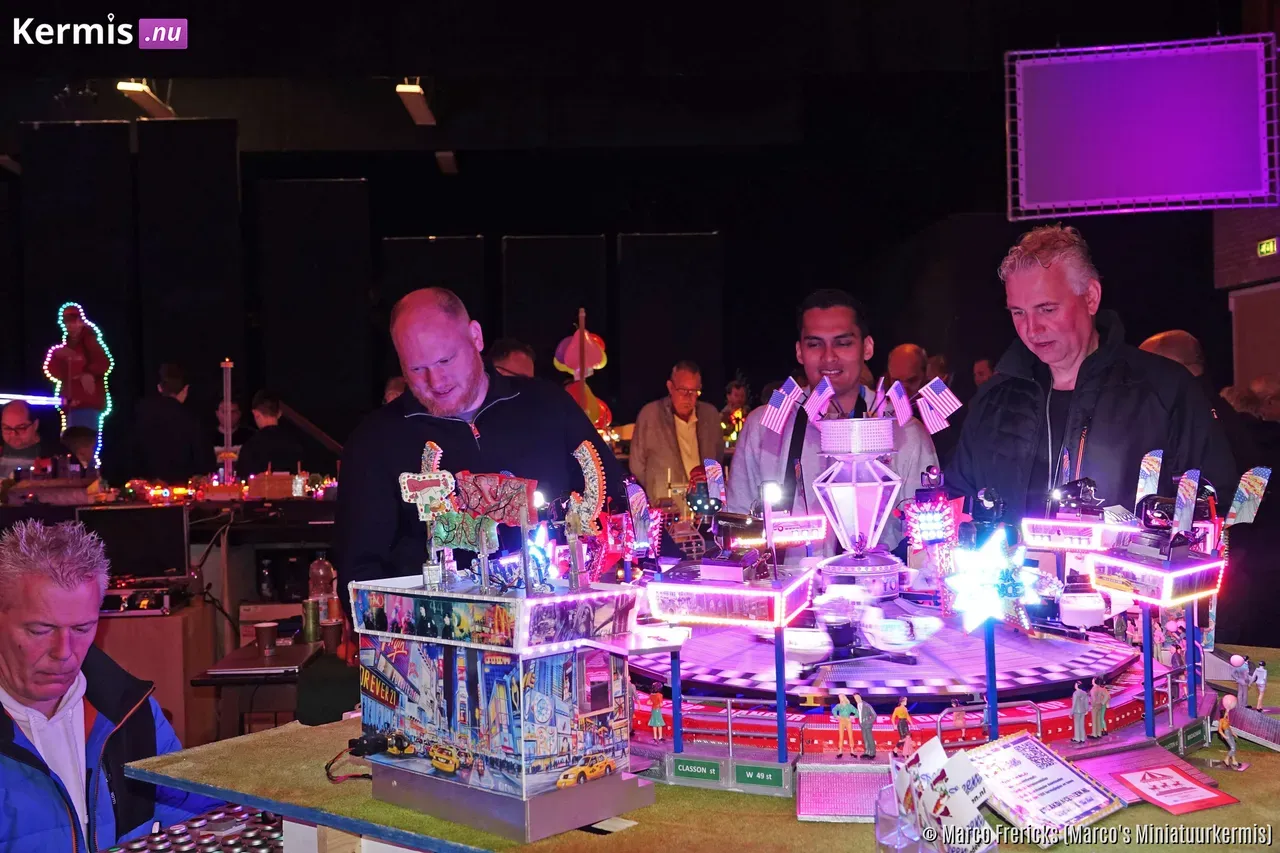 Miniatuur Kermisexpo Beek en Donk 2025