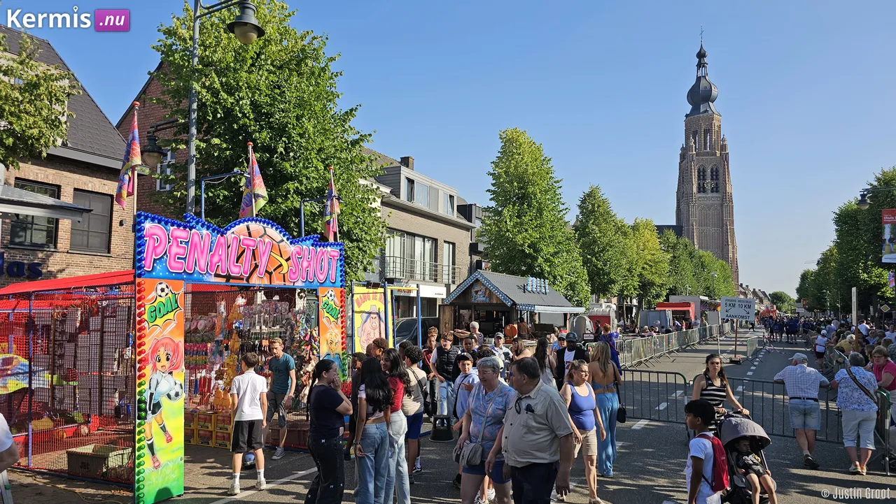 Heilig Bloed Kermis Hoogstraten Belgie 2025