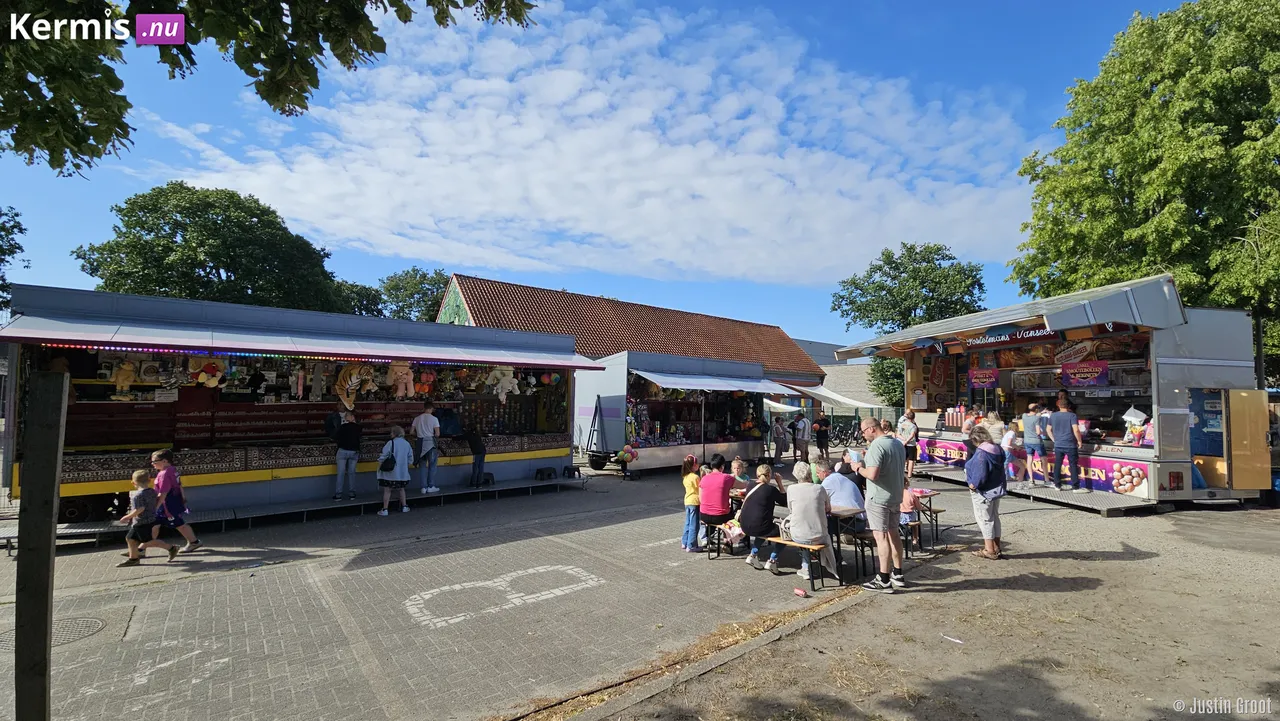 Kermis Lommel Kerkhoven Belgie 2025