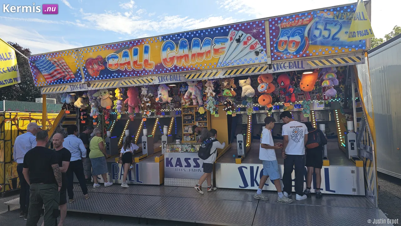 Kermis Lommel Kerkhoven Belgie 2025