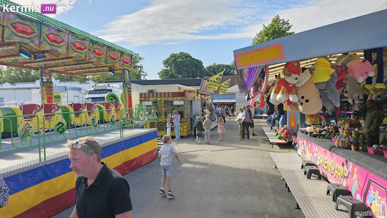 Kermis Lommel Kerkhoven Belgie 2025