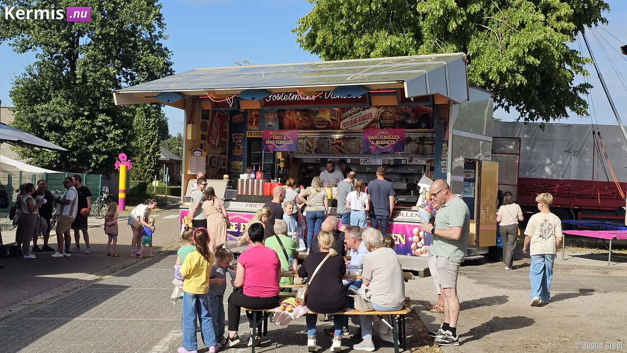 Kermis Lommel Kerkhoven Belgie 2025