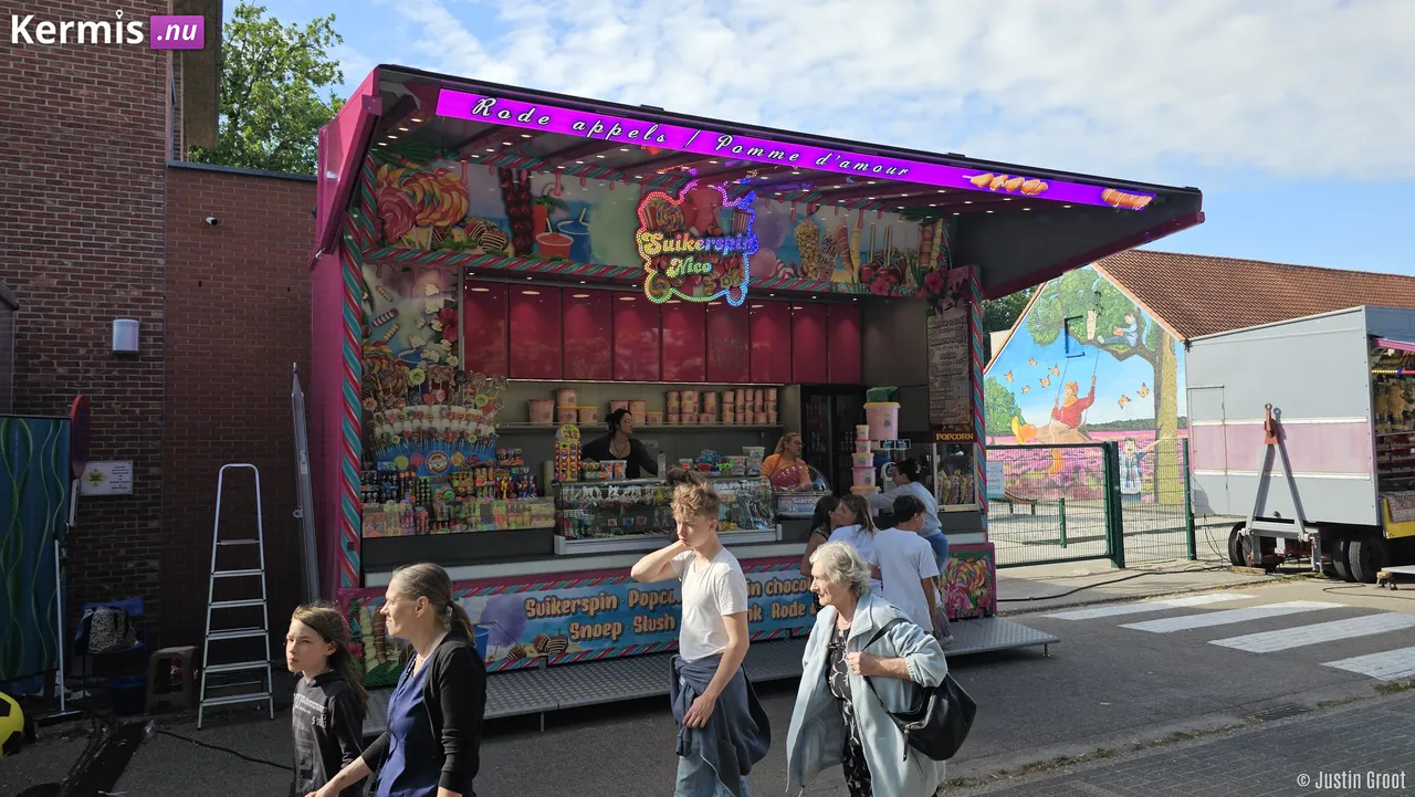 Kermis Lommel Kerkhoven Belgie 2025