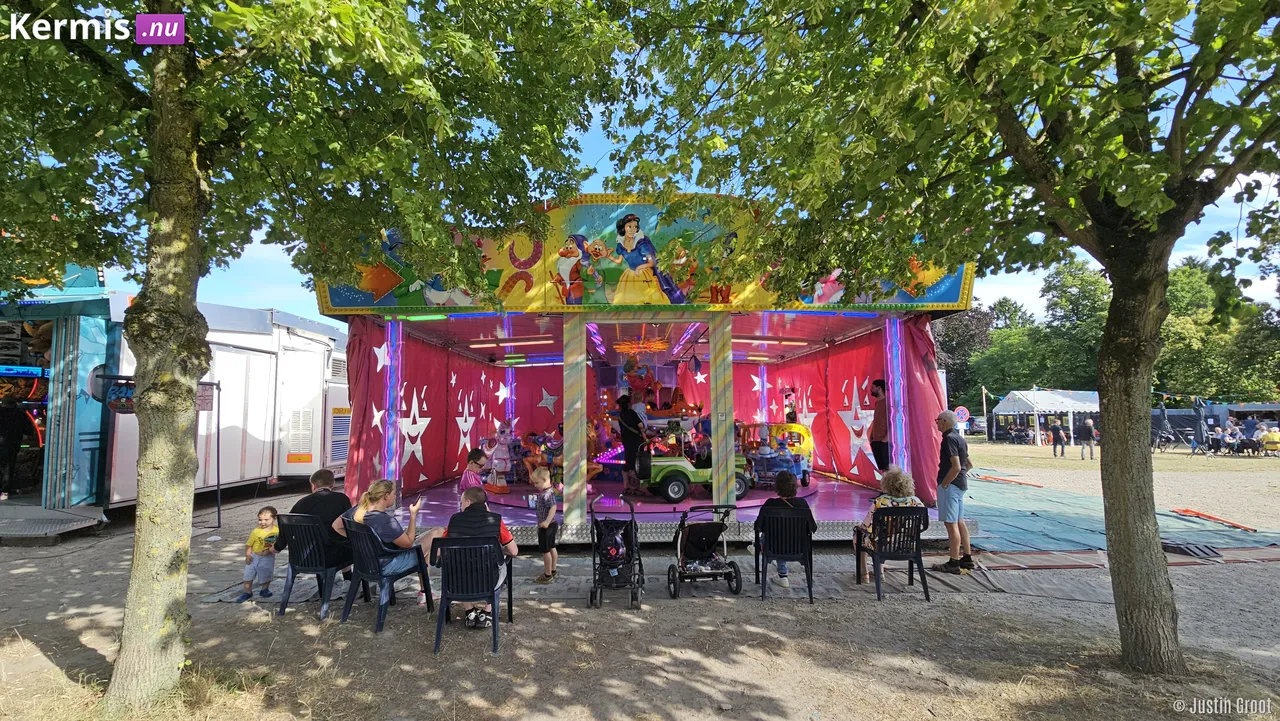 Kermis Lommel Kerkhoven Belgie 2025